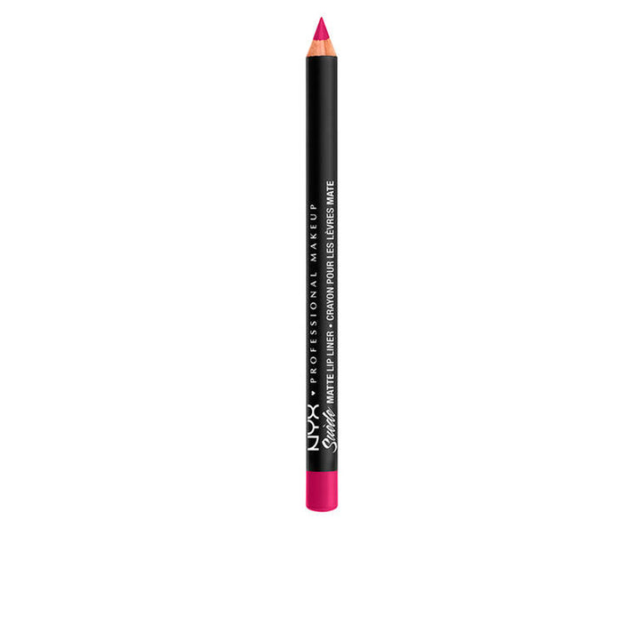 Matte pink lip liner pencil in Sweet Tooth, 3.5 g, creamy texture