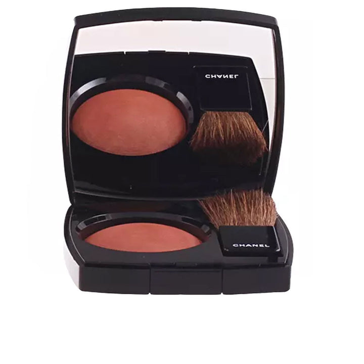 Compact powder blush in warm golden shade with small natural-fibre brush, 4 g