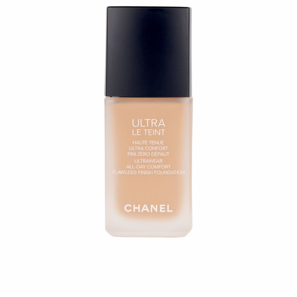 30 ml glass bottle of liquid foundation in shade B60, fluid texture