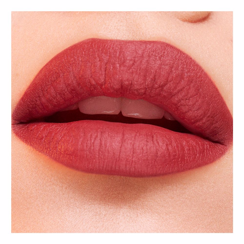 Matte mousse liquid lipstick in shade 924 with precision applicator, Unisex