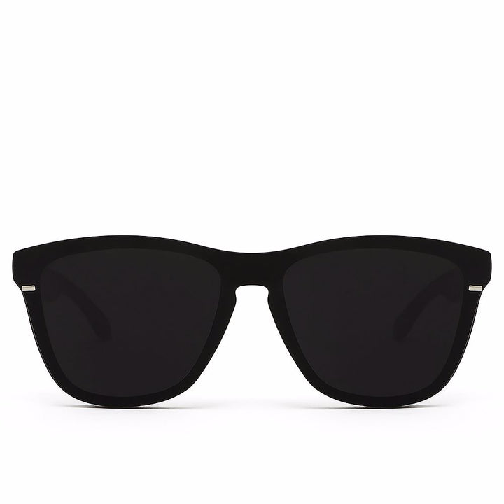 Gloss black shield sunglasses with chrome mirror lenses, silicone nose pads, 140 mm