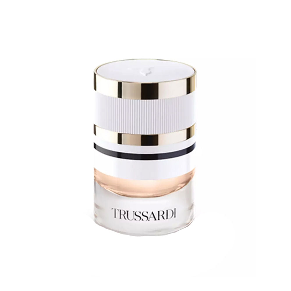 30 ml clear perfume bottle with minimalist label, jasmine floral theme