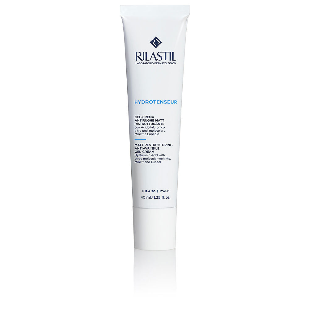 40 ml matte gel-cream jar, light gel texture, hydrating hyaluronic formula
