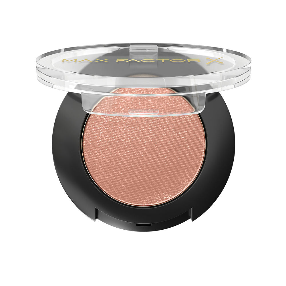 Single pressed eye shadow in Rose Moonlight, 2 g, silky rose-pink shade
