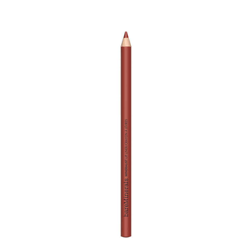 Sharpenable wooden lip liner pencil in warm brown &