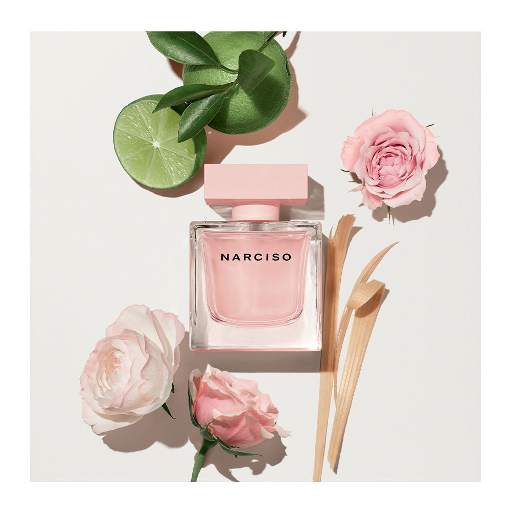 30 ml nude glass bottle Eau de Parfum with black logo, floral-woody fragrance