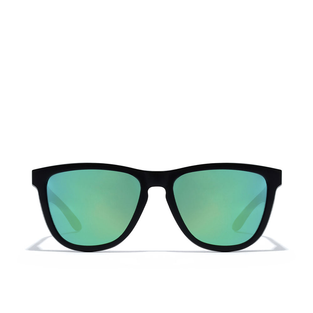 Black square nylon sunglasses, Unisex, 55.7mm lenses, 17mm bridge
