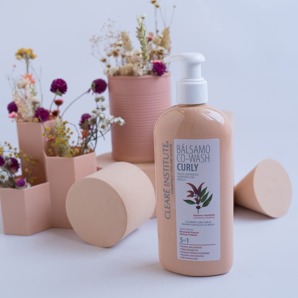 300 ml pearlescent co‑wash bottle for Unisex curly hair, emphasising hydration