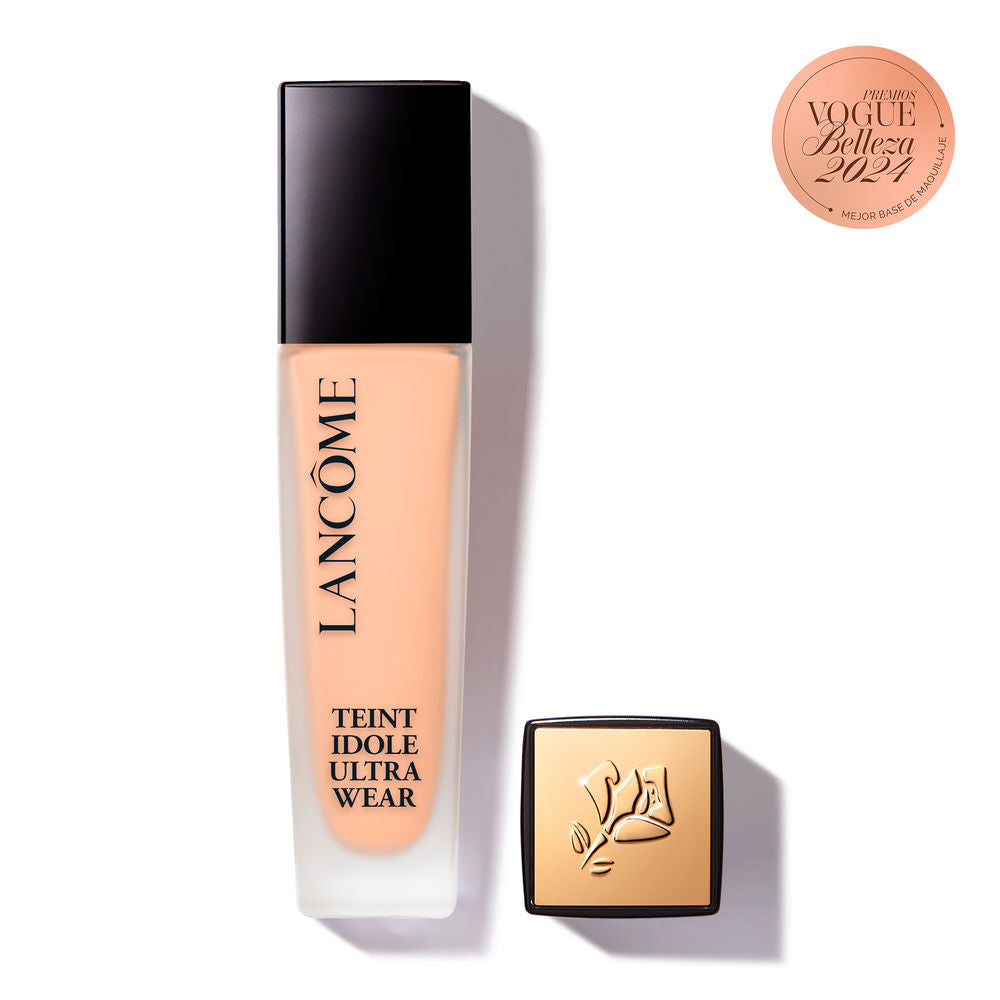30 ml matte liquid foundation in shade 125W, full coverage packaging