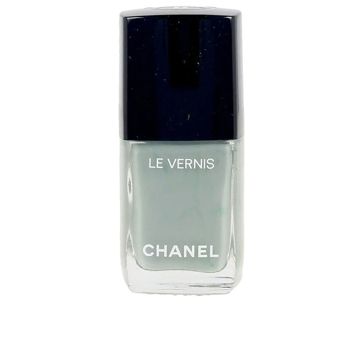 13 ml cream nail lacquer in warm red shade, precision brush, high-gloss finish