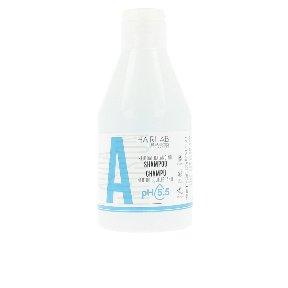 300 ml bottle of Balancing Oat & Green Tea Shampoo, Unisex, clear label