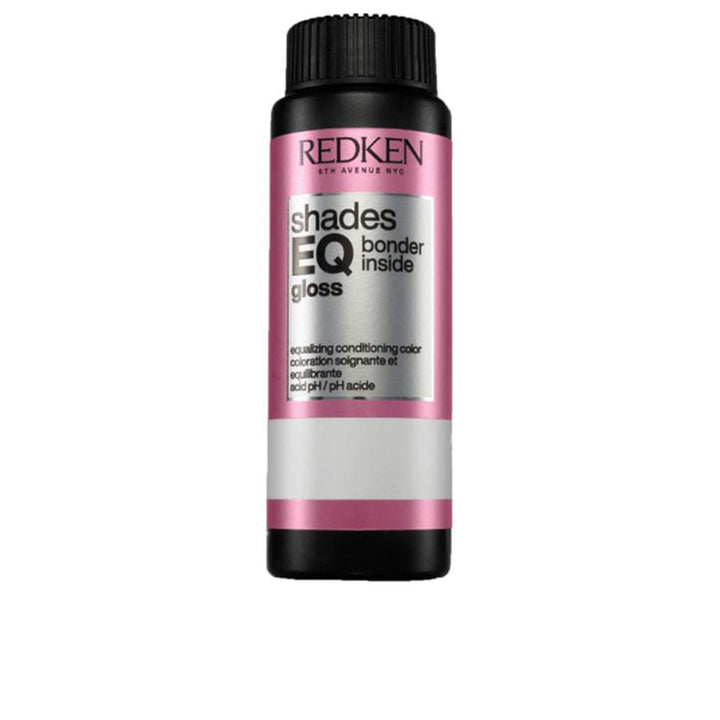 Three 60 ml clear vials of ammonia-free semi-permanent hair colour for Women