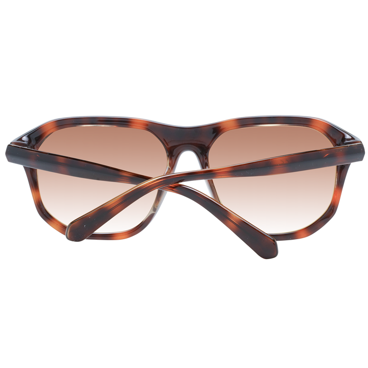 Unisex tortoise shell square sunglasses in plastic frame with gradient lenses on white background